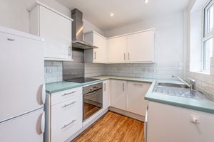 Kitchen- click for photo gallery